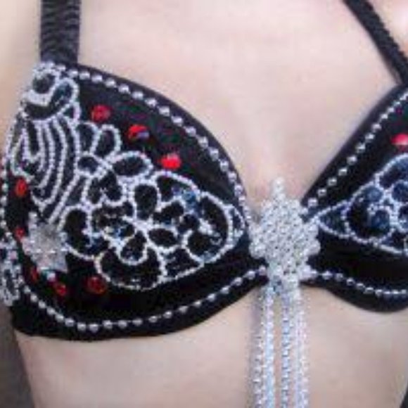 Ameynra Belly Dance Costume Black Velvet Size M. Full set with veil. New - Picture 3 of 3